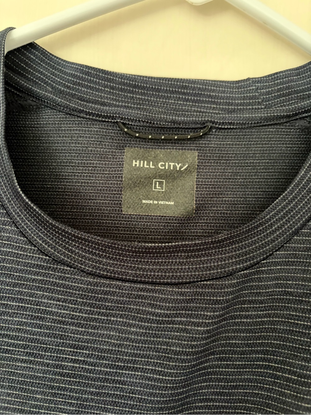 GAP Men’s hill city navy performance tee size large - Picture 2 of 8